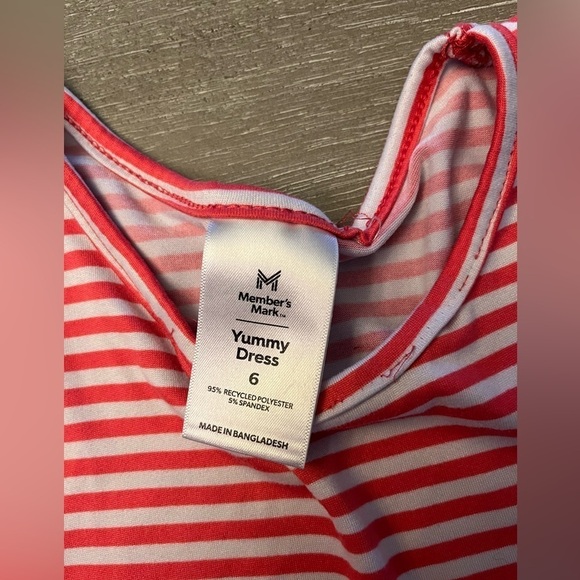 Girls dress size 6 - Picture 2 of 2